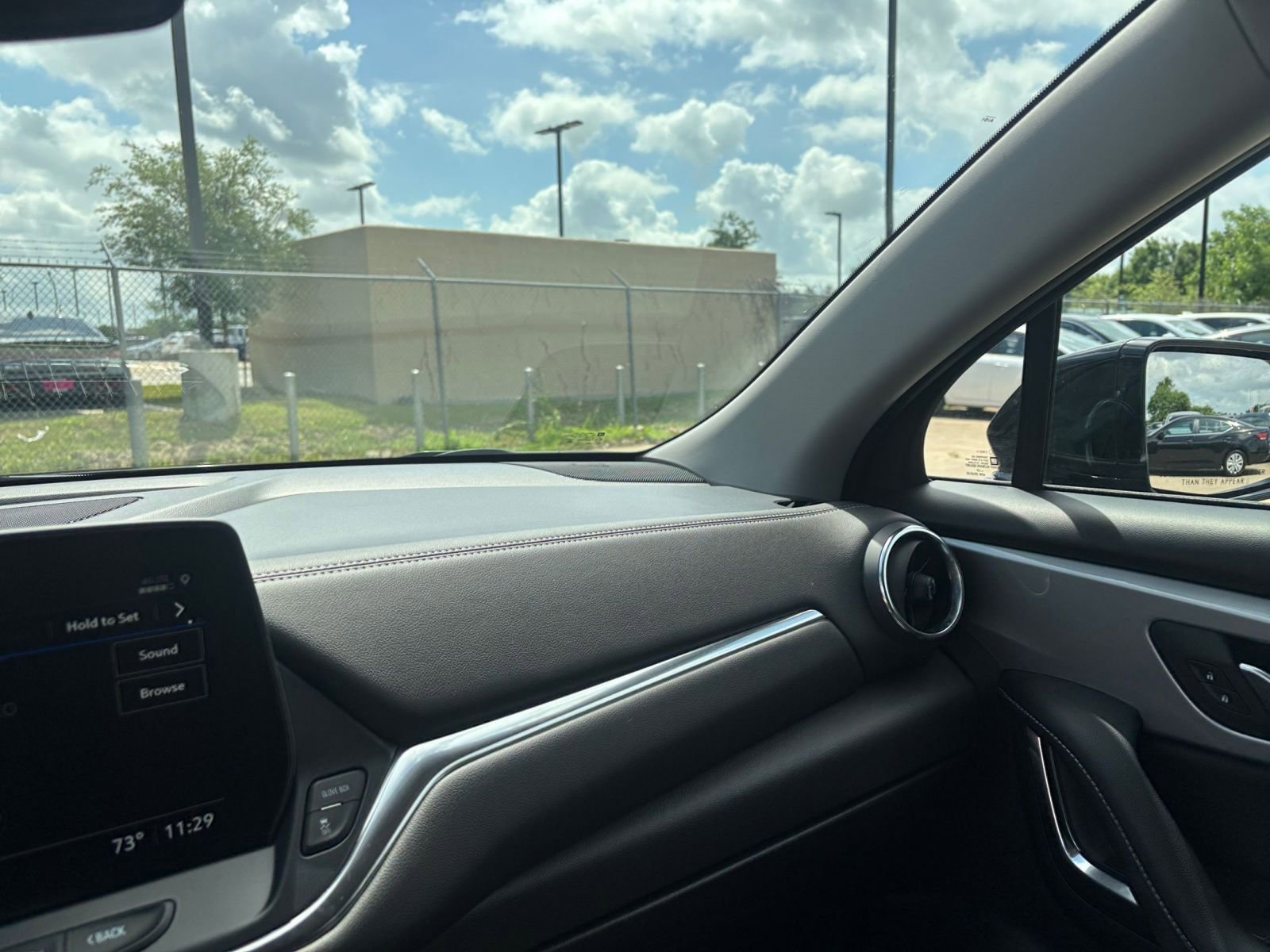 Used 2025 Chevrolet Blazer LT FWD image 34