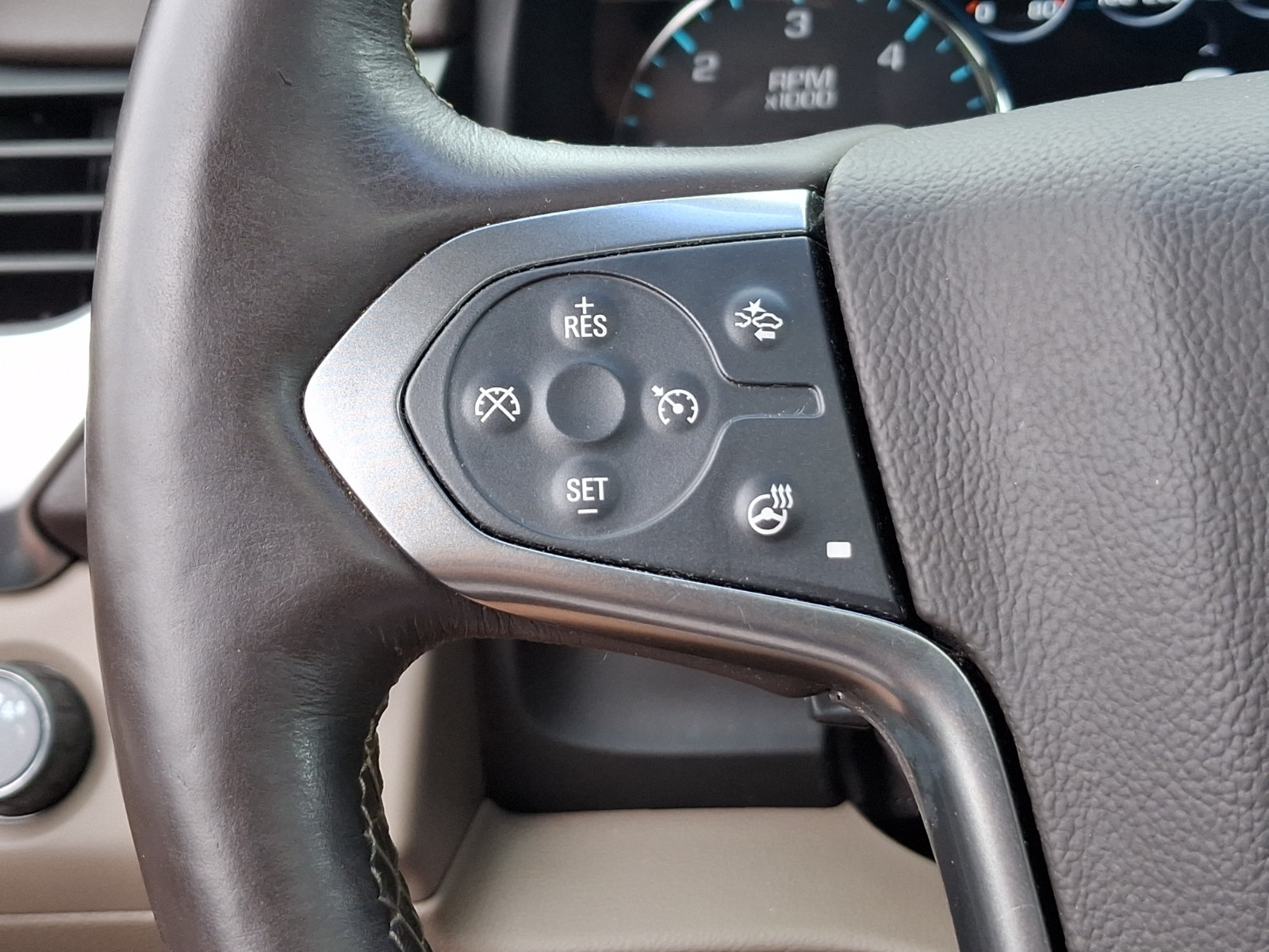 Used 2017 Chevrolet Tahoe Premier AWD/4WD image 24