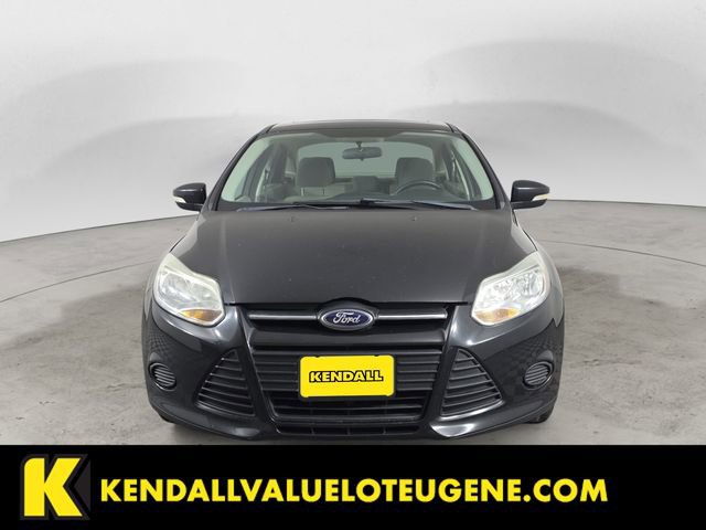 Used 2013 Ford Focus SE w/ SE Winter Pkg image 8