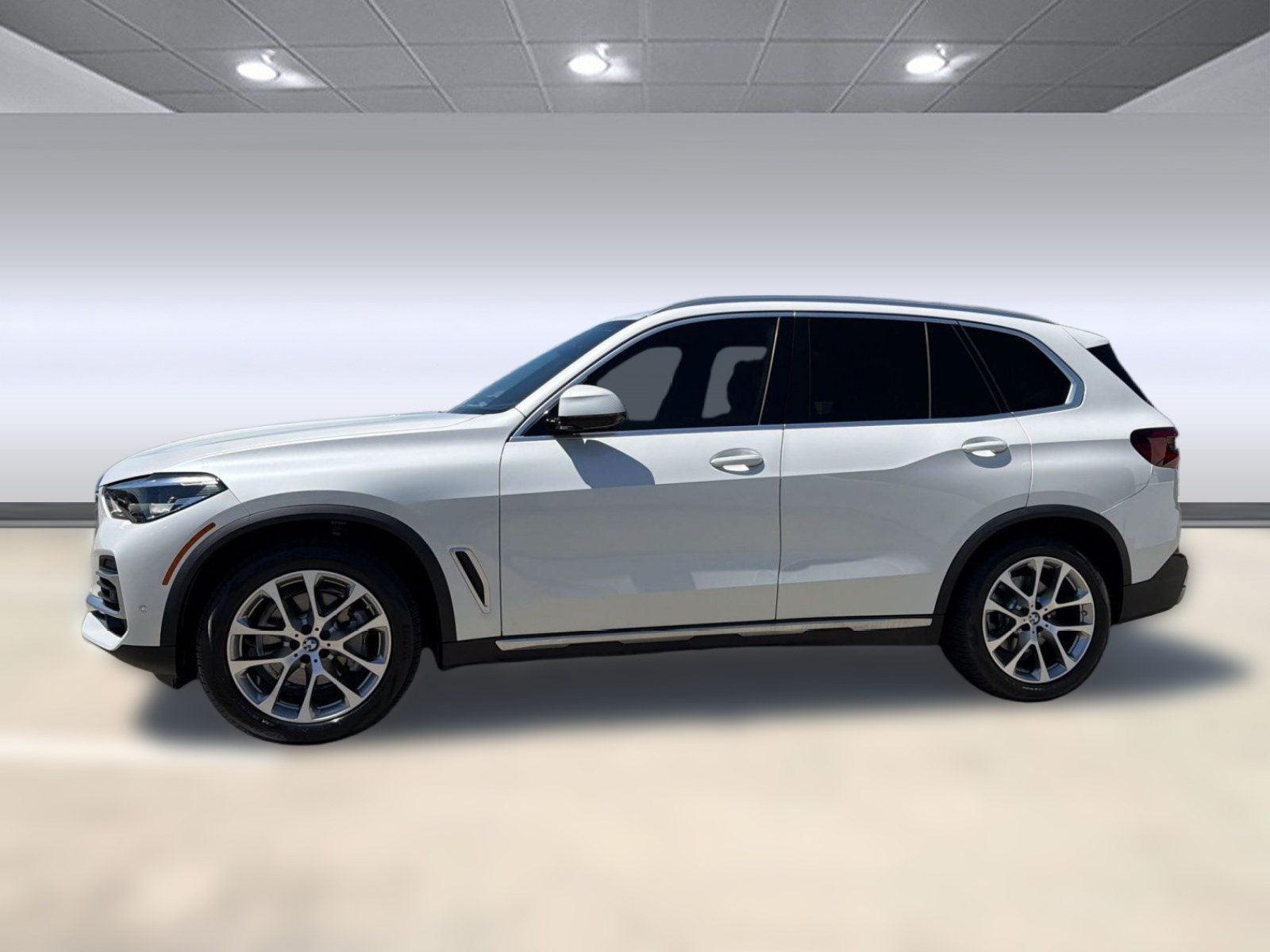 Certified 2023 BMW X5 xDrive40i w/ Premium Package AWD/4WD image 2
