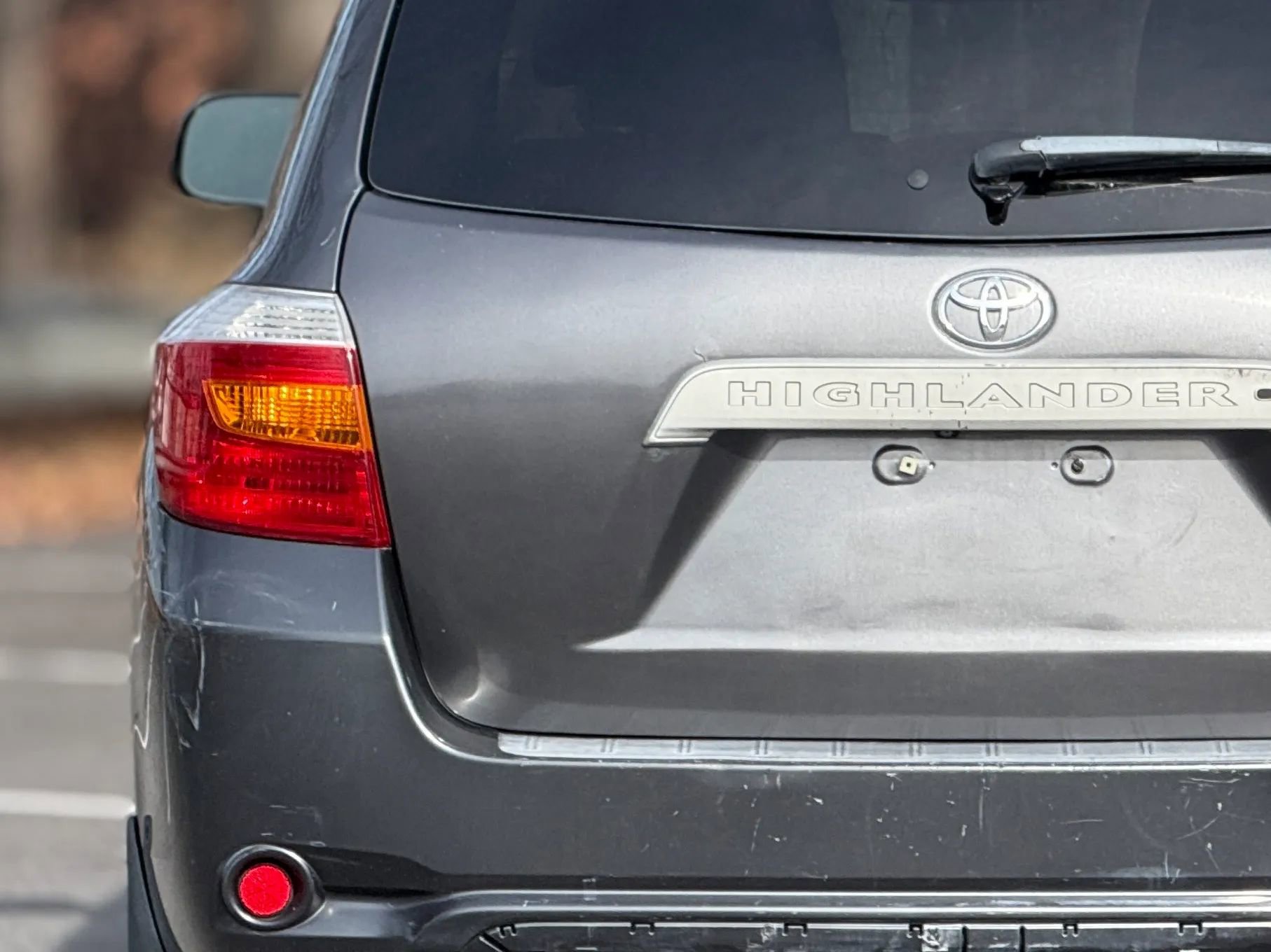 Used 2010 Toyota Highlander SE image 13