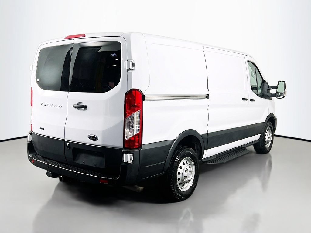 Used 2022 Ford Transit 250 Low Roof AWD image 5