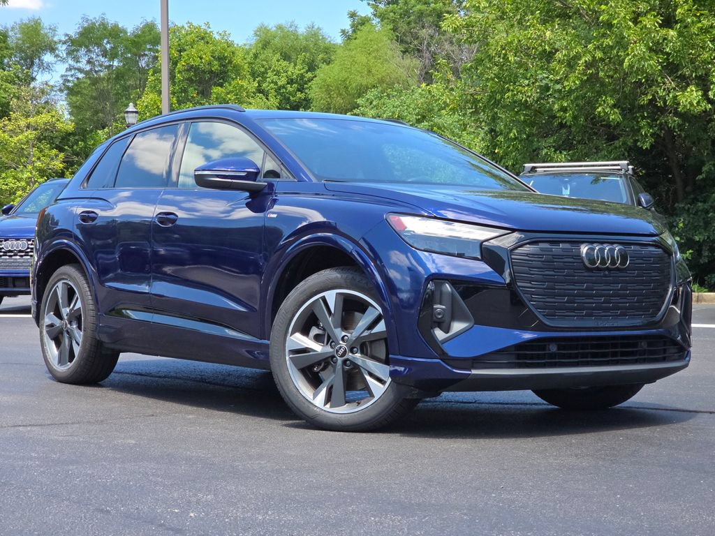 Certified 2023 Audi Q4 e-tron Premium w/ Convenience Package AWD/4WD image 2
