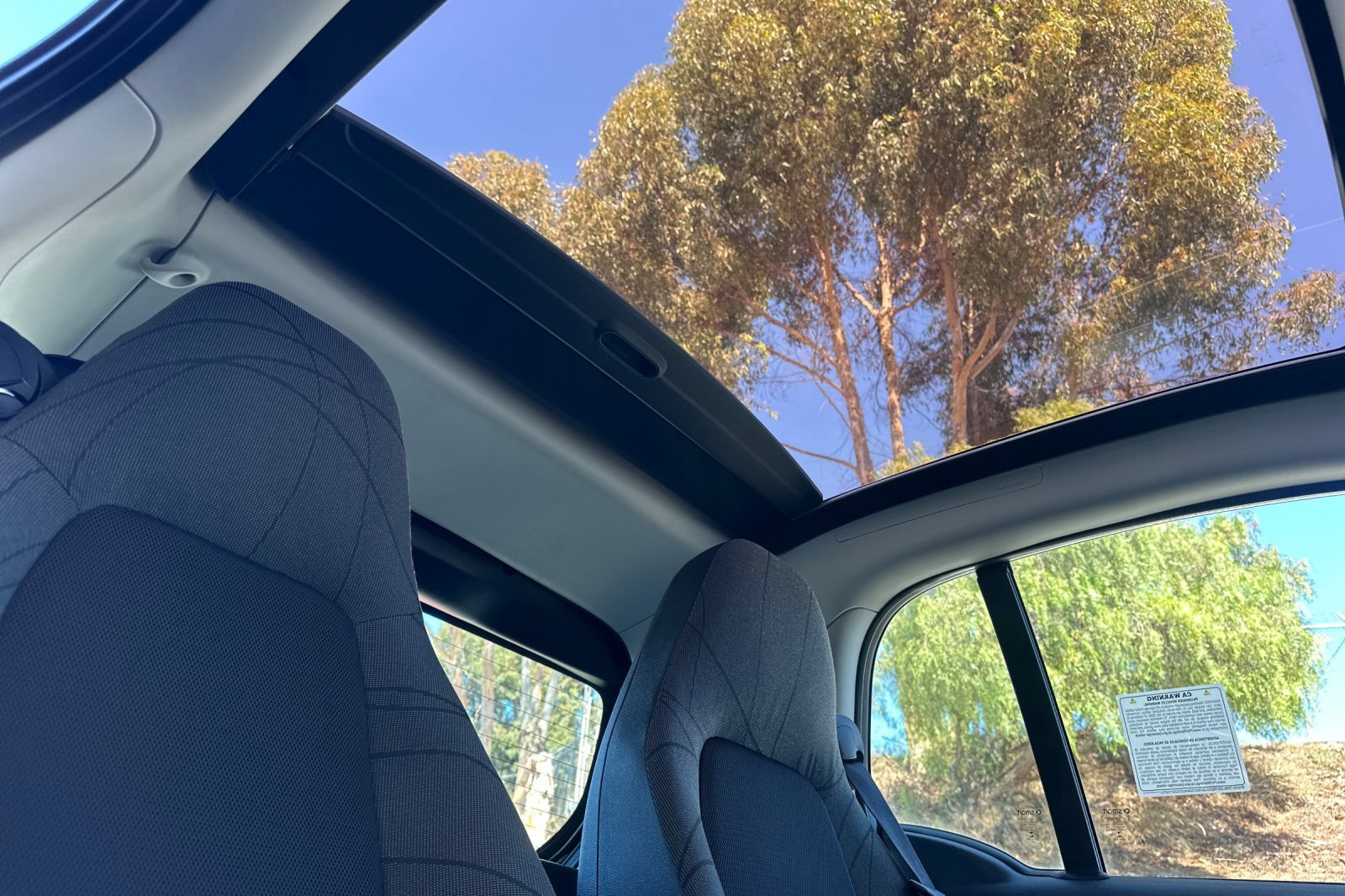 Used 2016 smart fortwo passion image 15