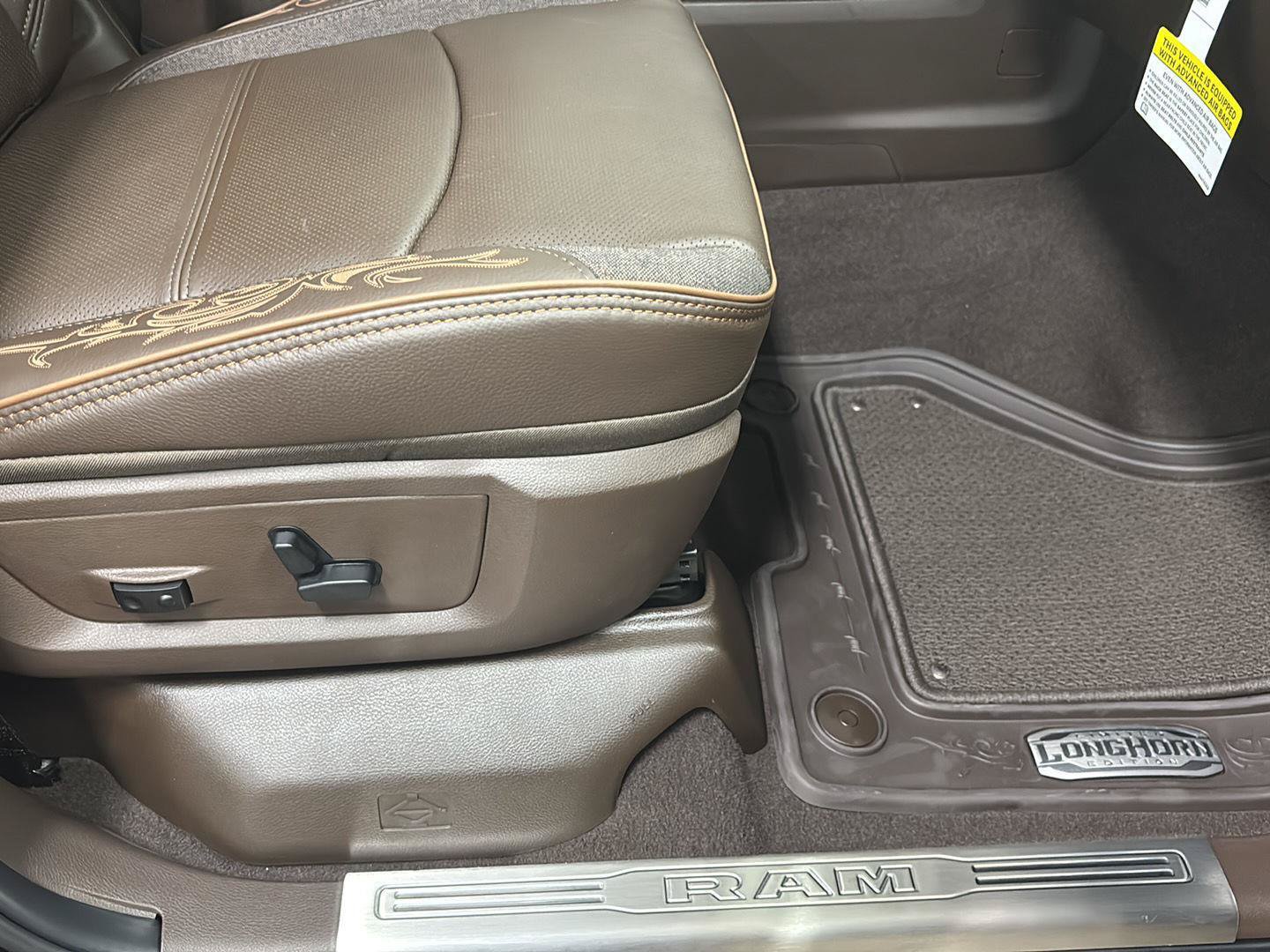 New 2026 RAM 3500 Longhorn AWD/4WD image 26