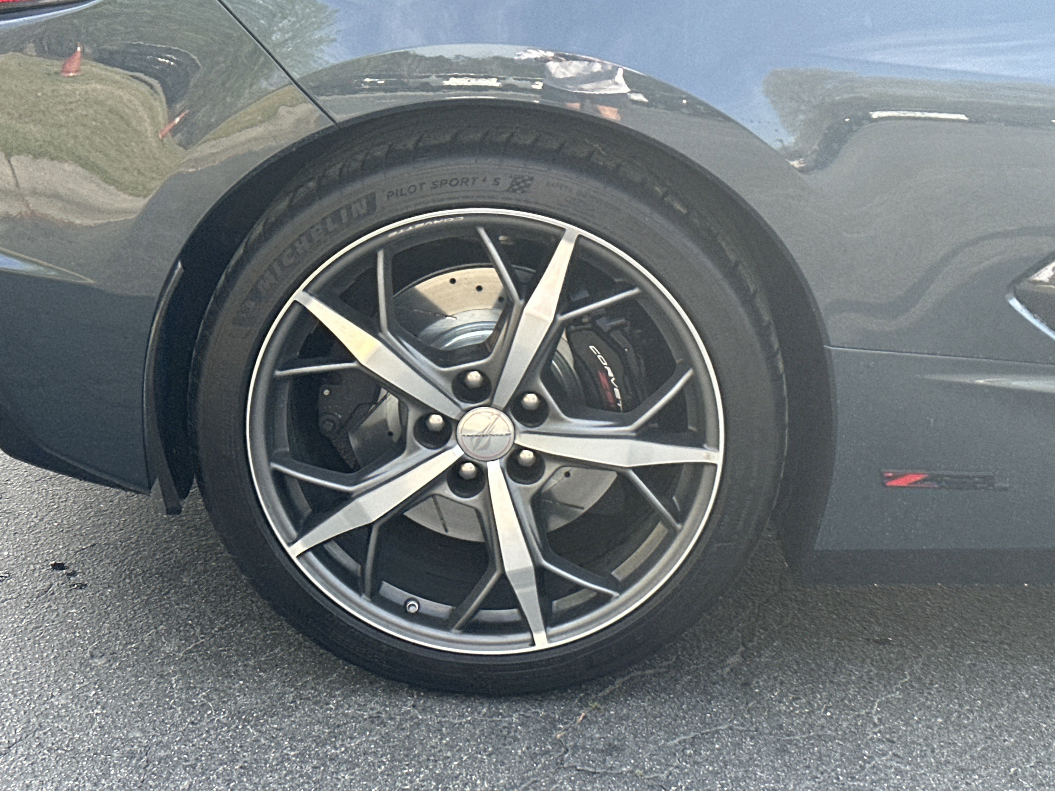 Used 2020 Chevrolet Corvette Stingray Premium Cpe w/ 3LT Preferred Equipment Group image 19