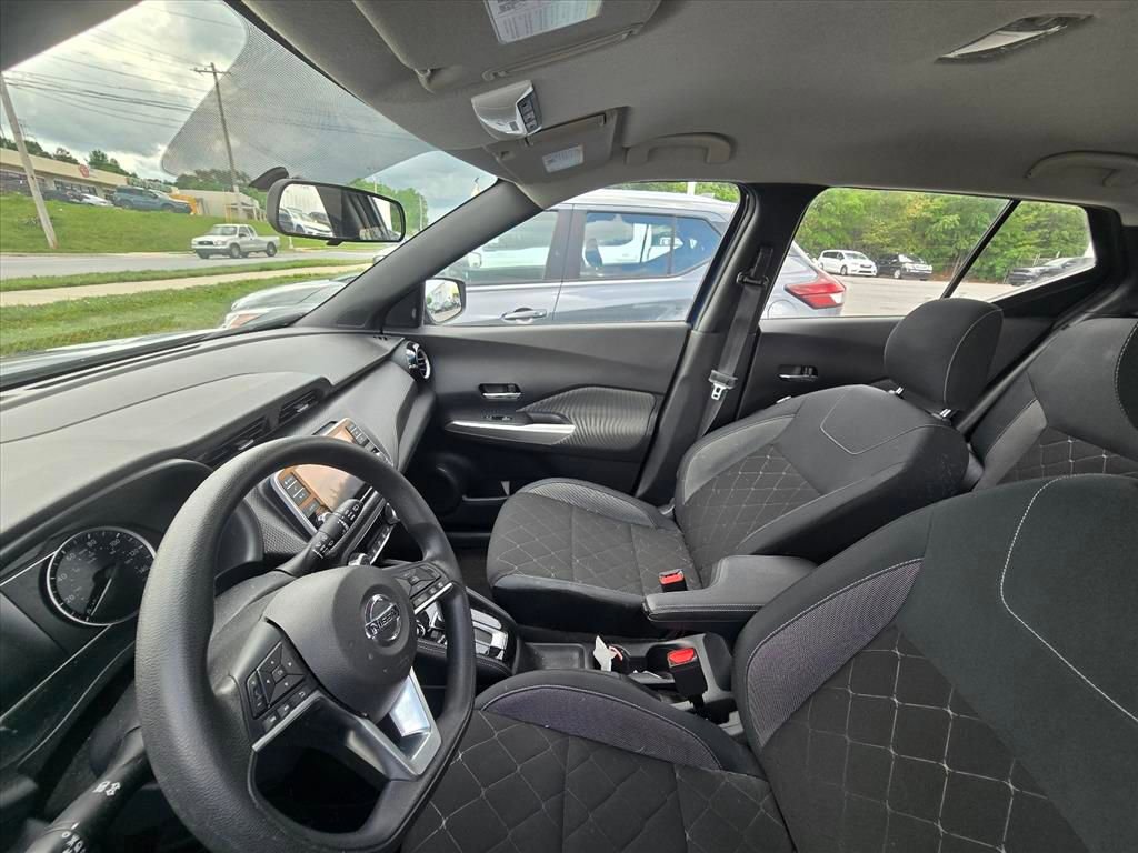 Used 2019 Nissan Kicks SV w/ Exterior Package FWD image 4
