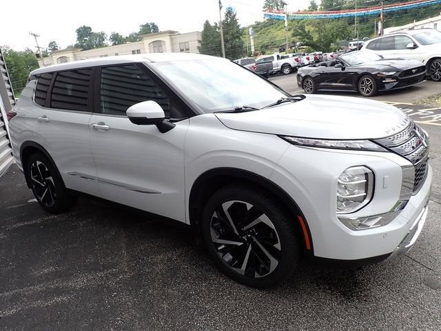 Used 2022 Mitsubishi Outlander SE AWD/4WD image 11