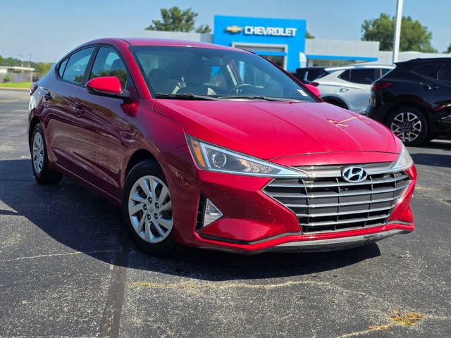 Used 2020 Hyundai Elantra SE w/ Cargo Package (C1) FWD image 2