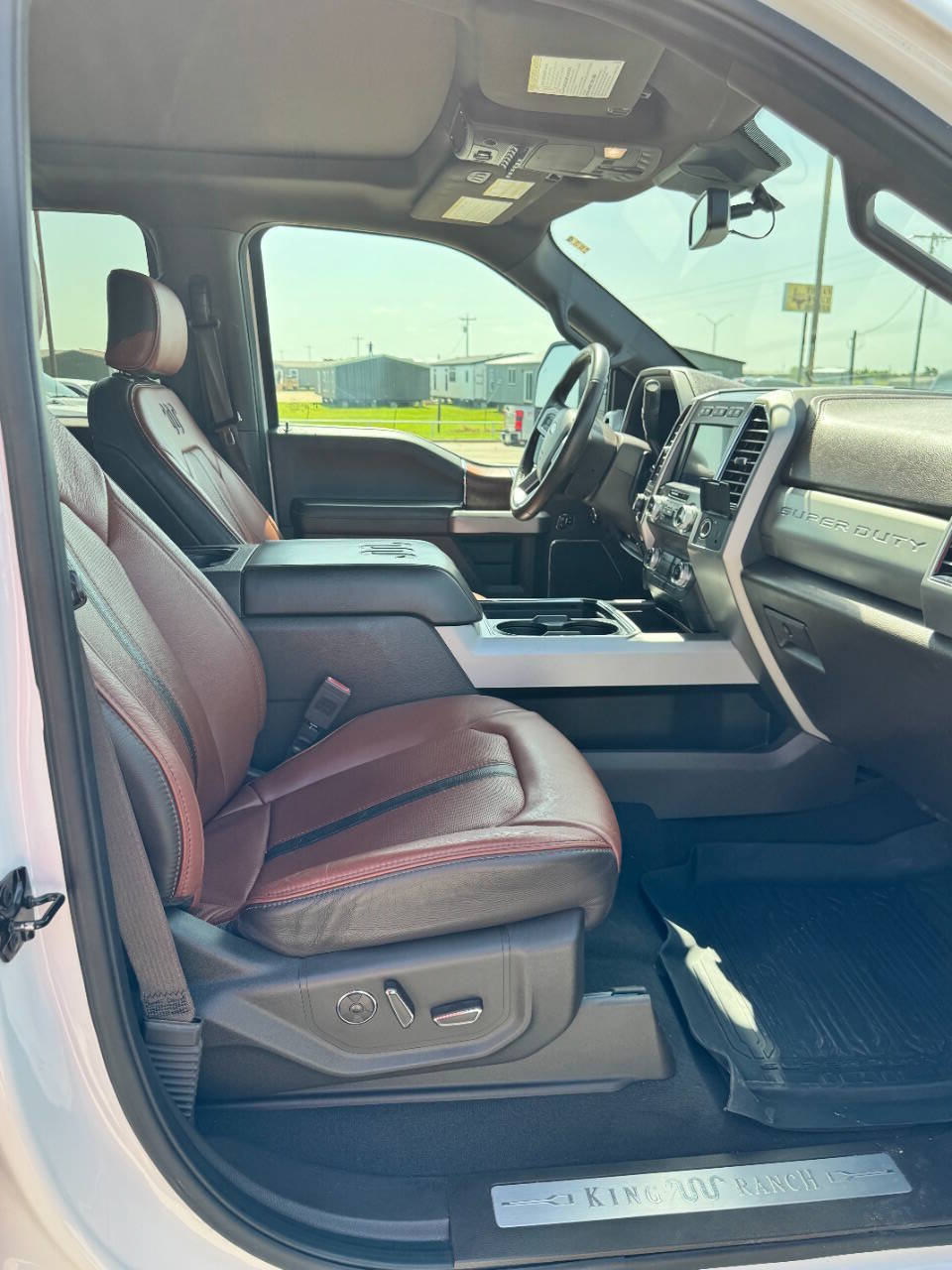 Used 2020 Ford F250 King Ranch w/ King Ranch Ultimate Package AWD/4WD image 12