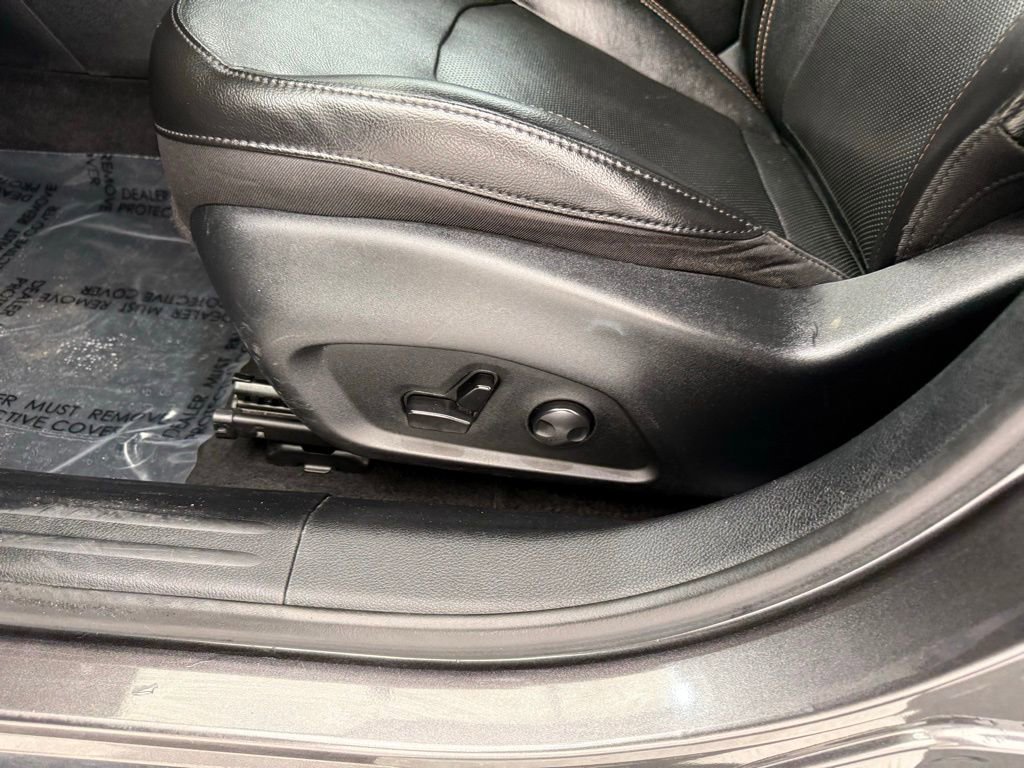 Used 2023 Jeep Compass Limited image 12