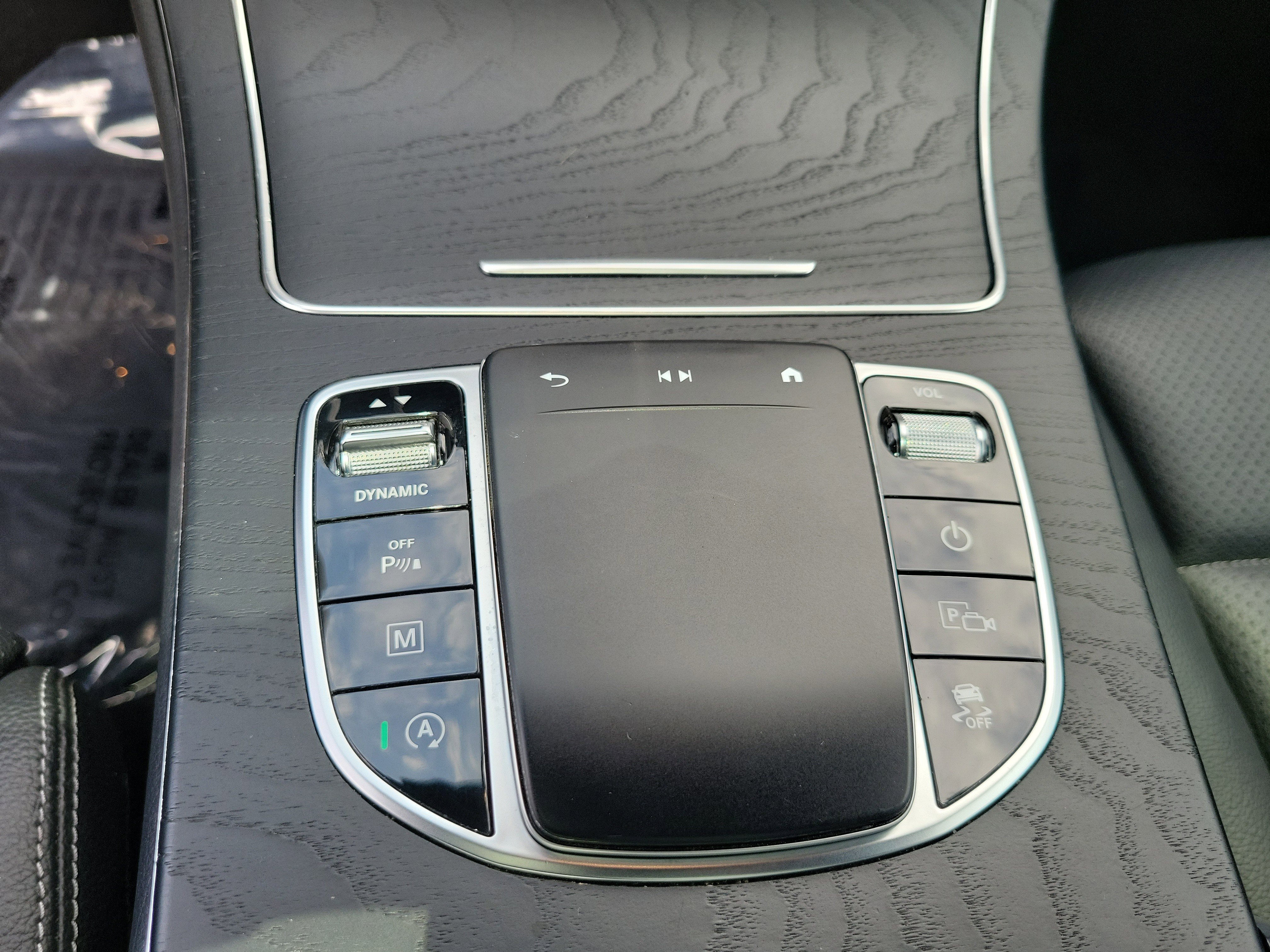 Used 2021 Mercedes-Benz GLC 300 image 25