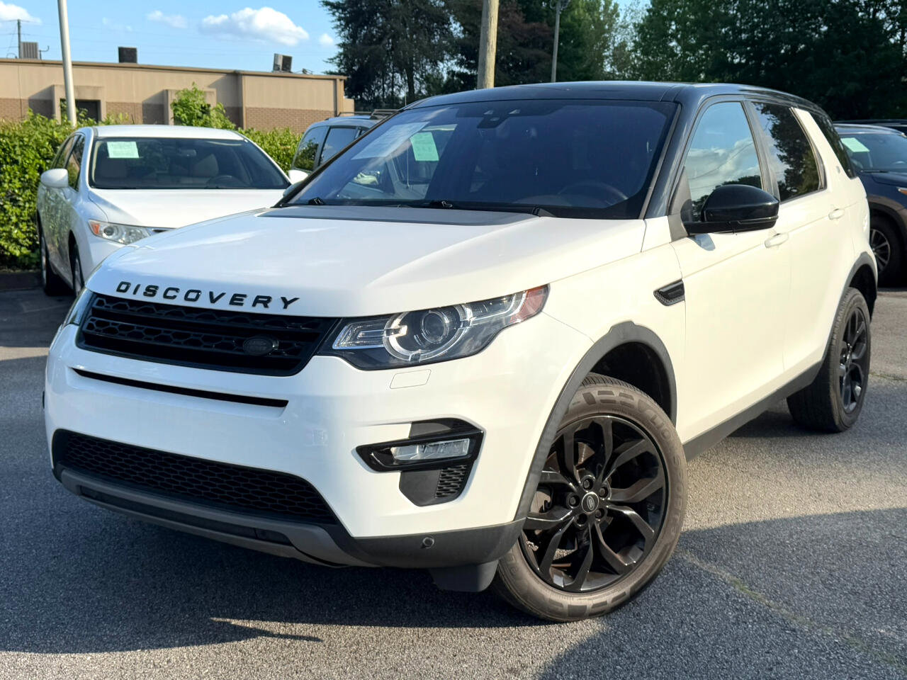 Used 2018 Land Rover Discovery Sport HSE image 3