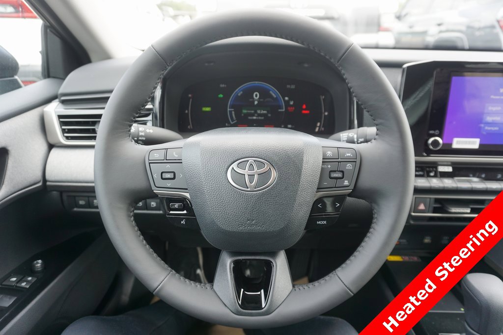 New 2025 Toyota Camry LE image 3