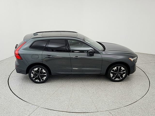 New 2026 Volvo XC60 B5 Ultra w/ Climate Package image 16
