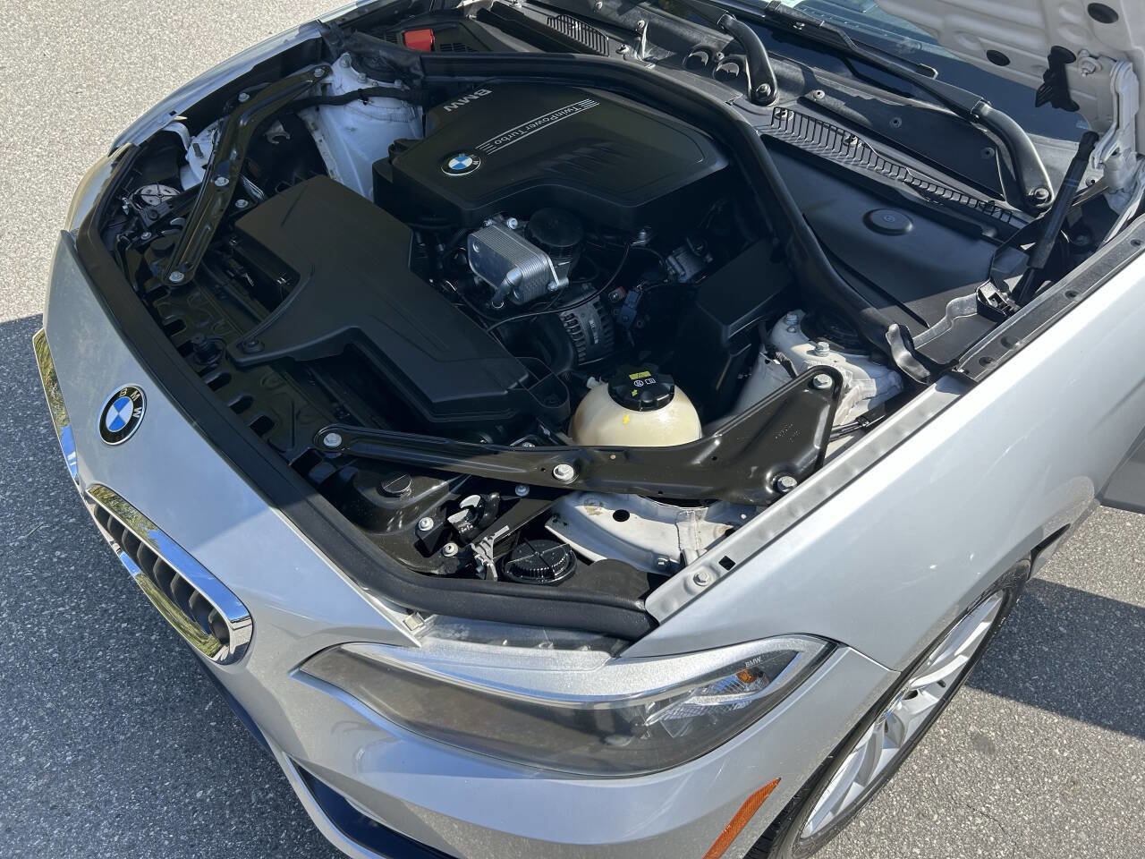 Used 2016 BMW 228i Convertible image 19