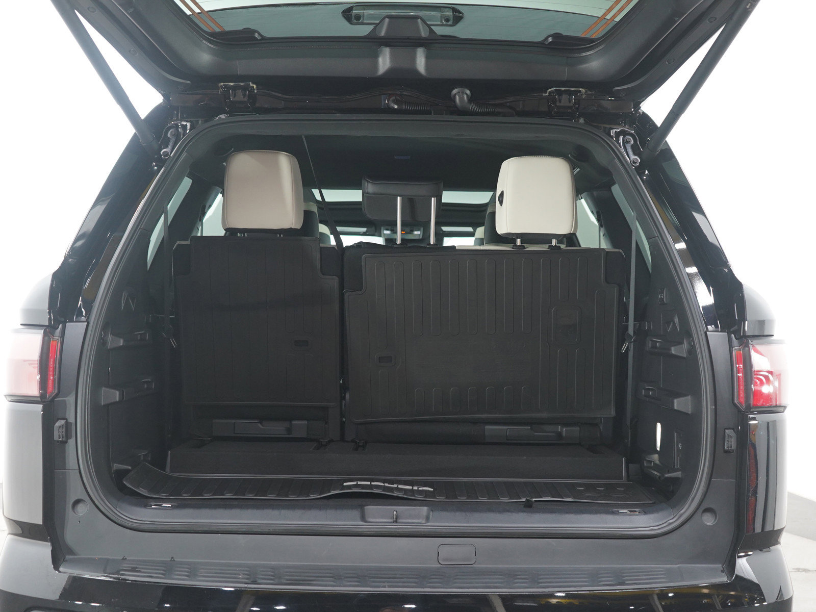 Used 2025 Toyota Sequoia Capstone image 20