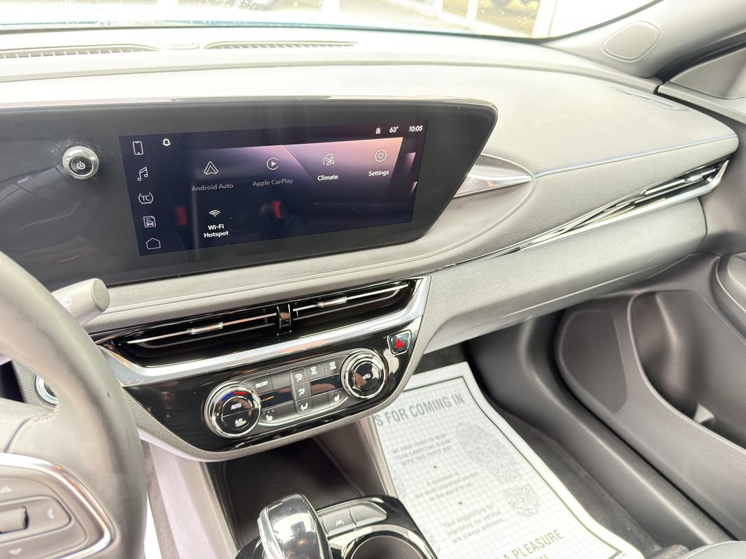 Used 2025 Buick Envista Sport Touring w/ Convenience I Package FWD image 20