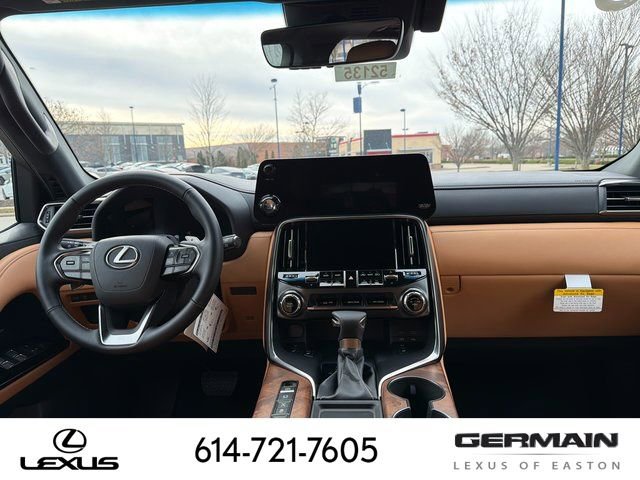 New 2026 Lexus LX 600 4WD w/ Premium Package image 19