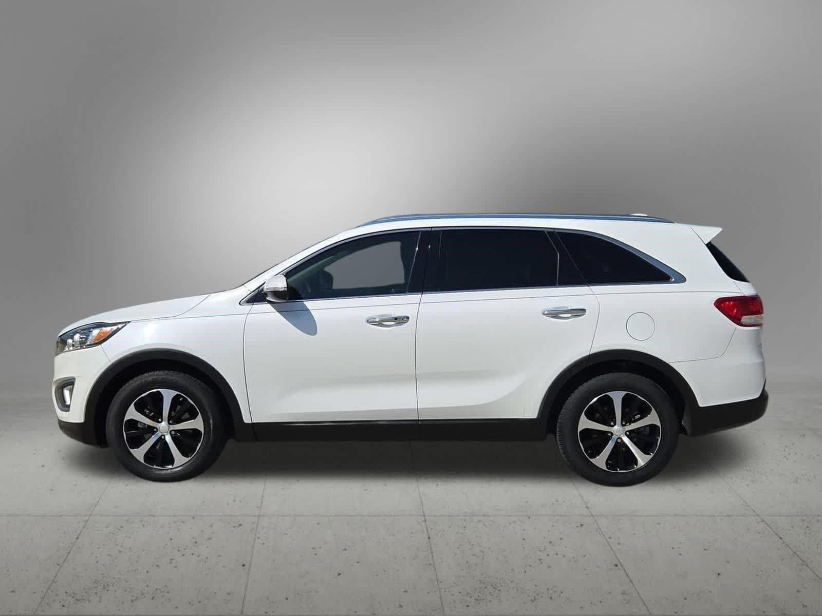 Used 2017 Kia Sorento EX w/ EX Advanced Touring Package FWD image 3