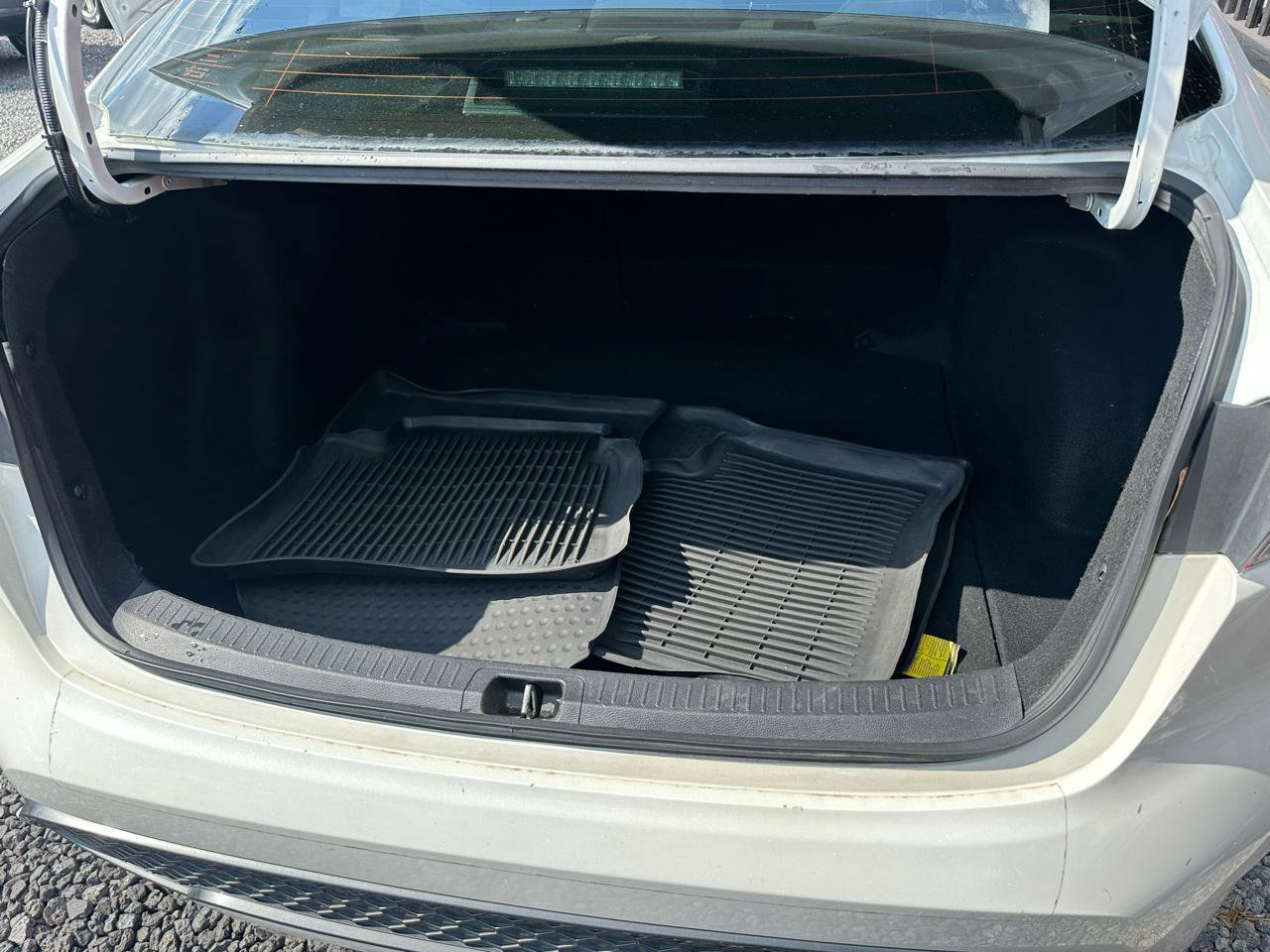 Used 2021 Toyota Corolla SE image 8