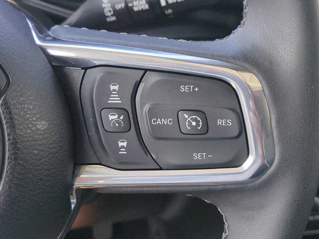 Used 2025 Jeep Wrangler Sahara 4xe image 28