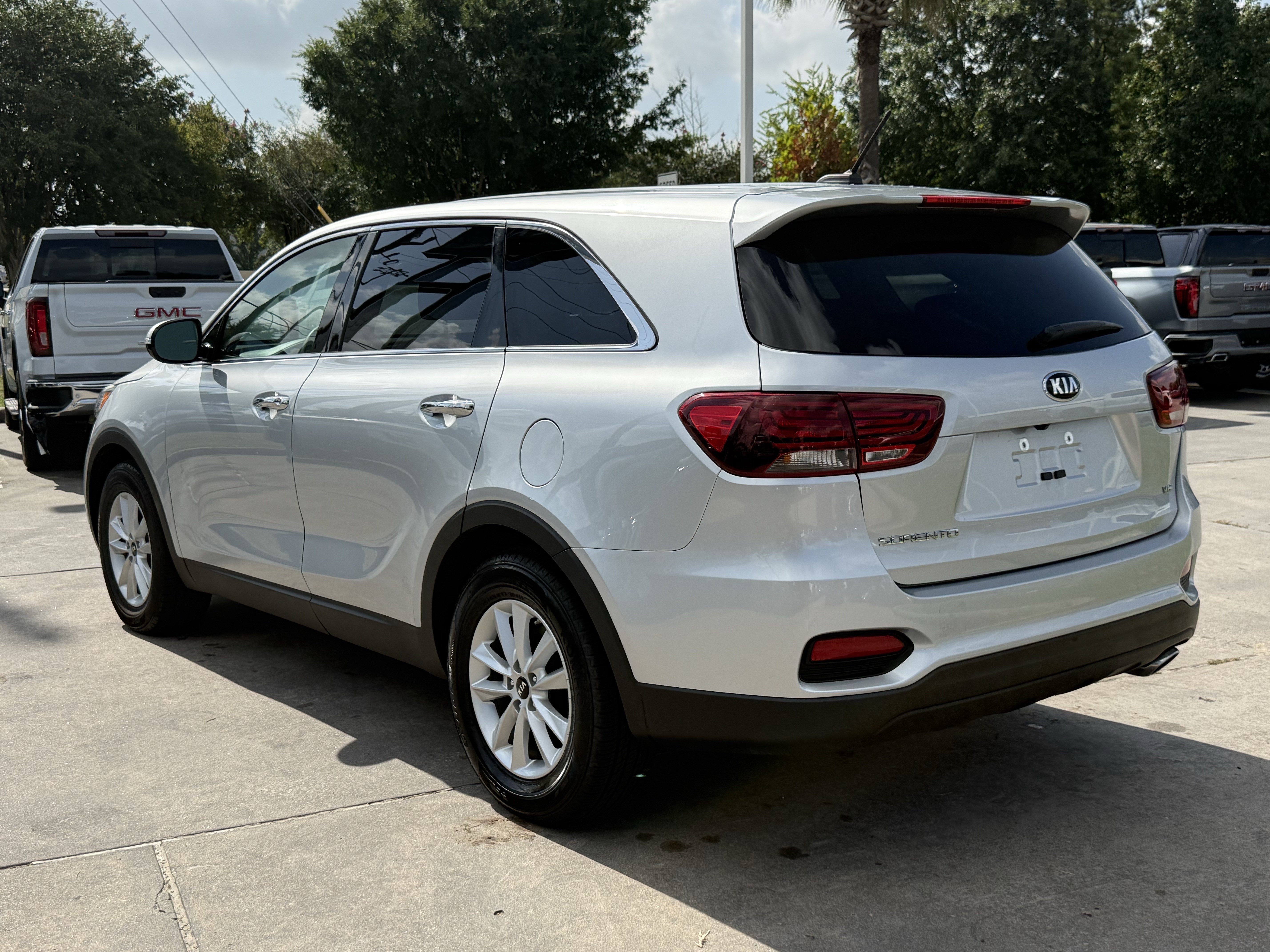 Used 2020 Kia Sorento FWD V6 image 7