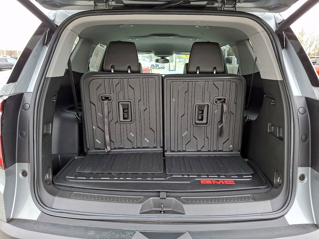 Used 2023 GMC Acadia AT4 w/ Technology Package image 32