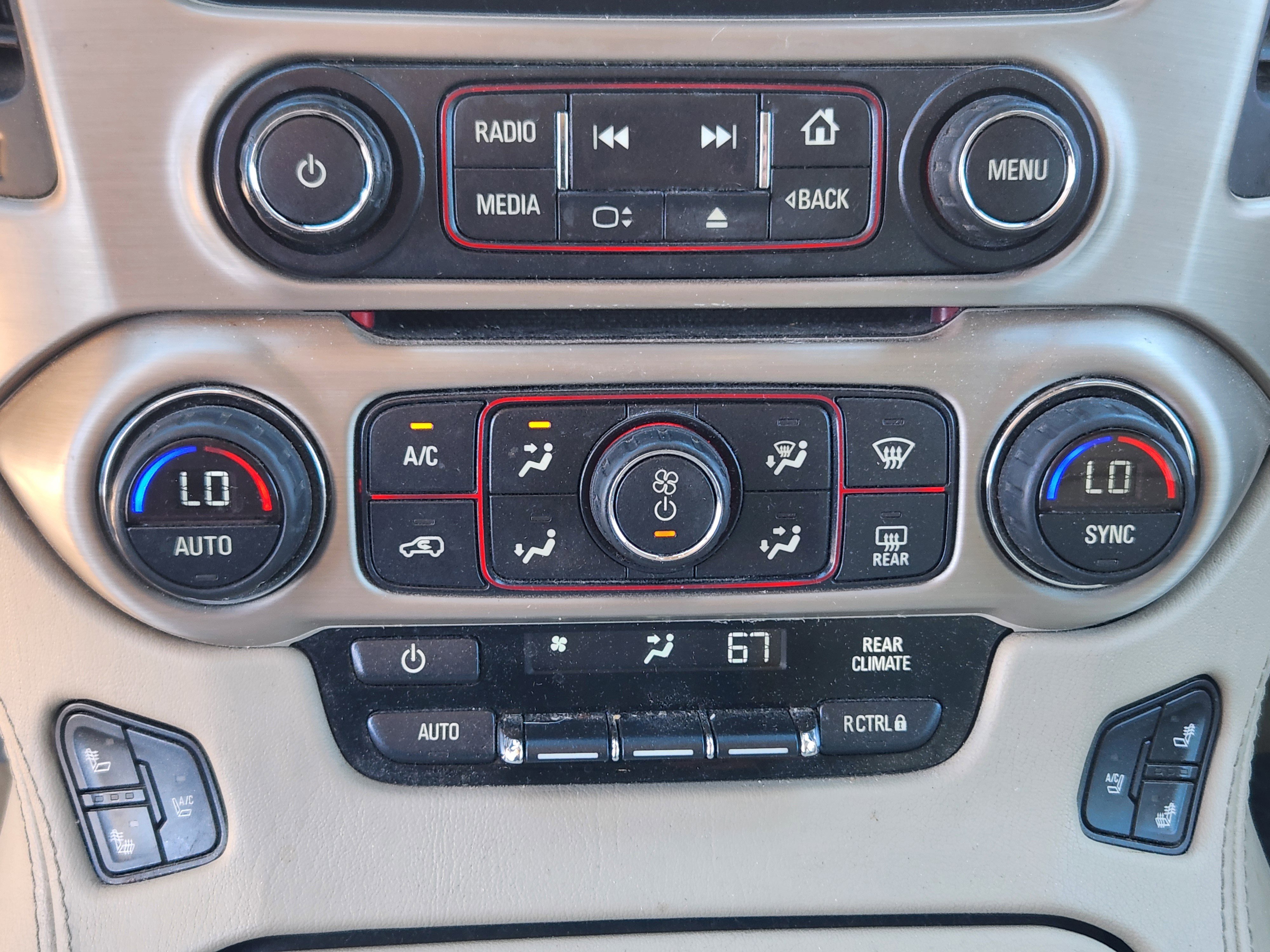 Used 2015 GMC Yukon XL Denali image 14