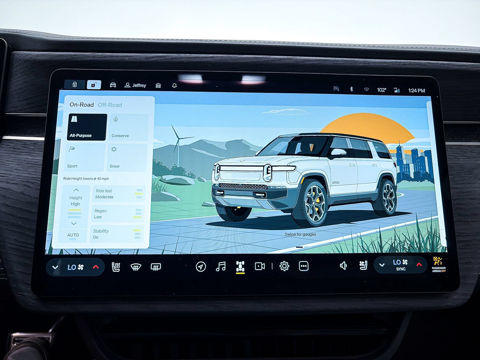 Used 2024 Rivian R1S Adventure AWD/4WD image 28