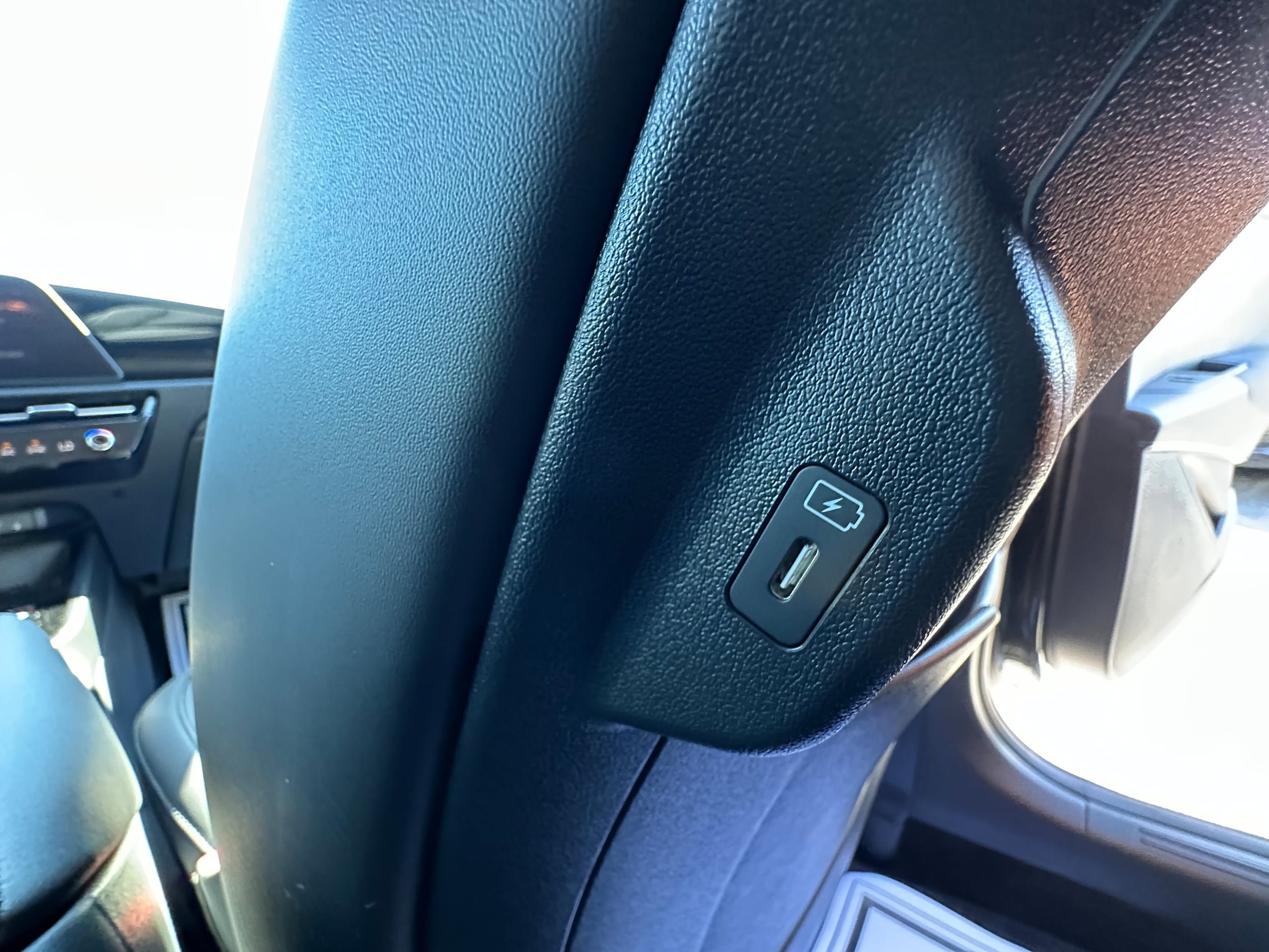 New 2026 Kia Niro EX FWD image 16