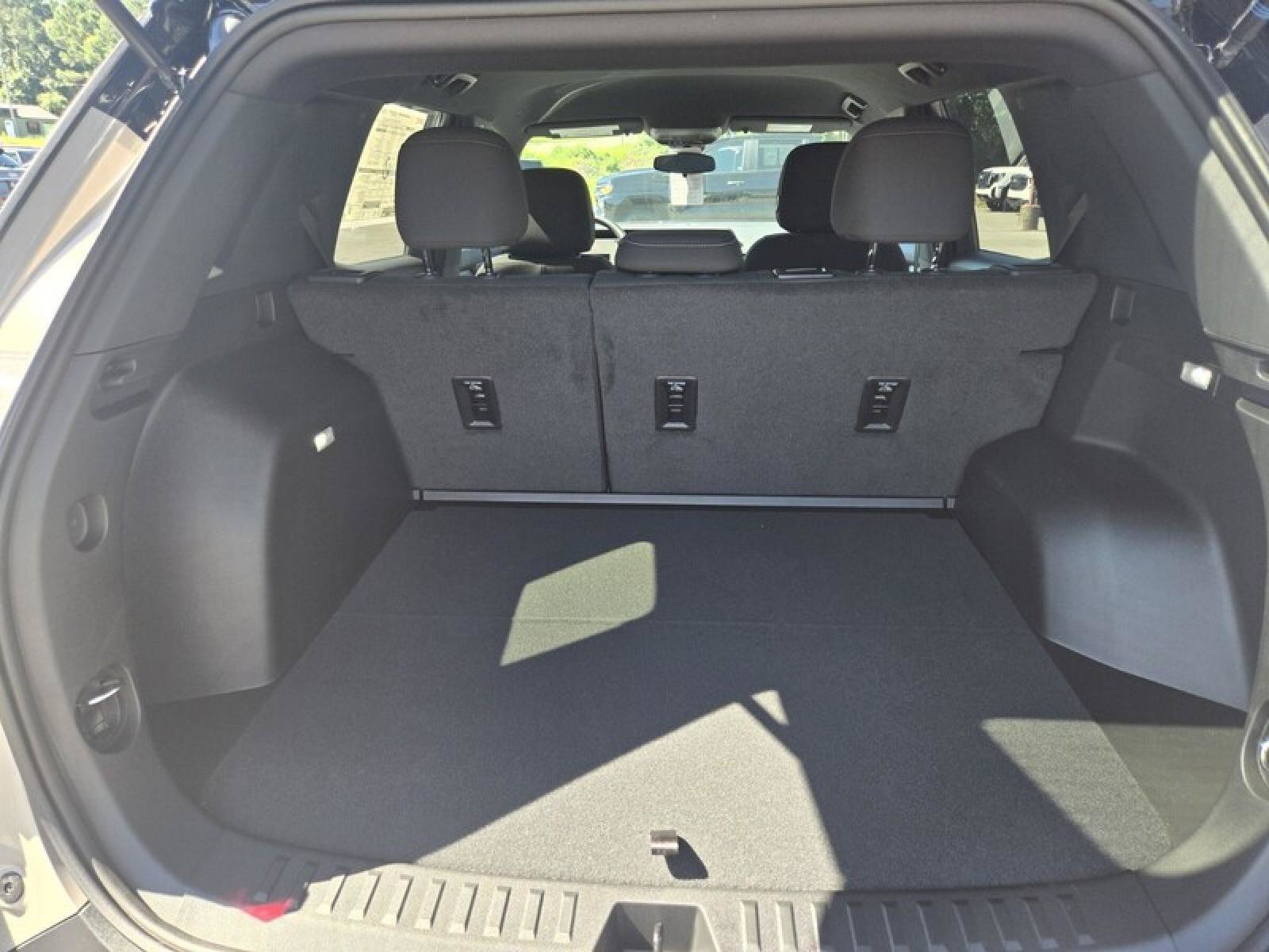 New 2026 GMC Terrain Elevation w/ Black Edition FWD image 7