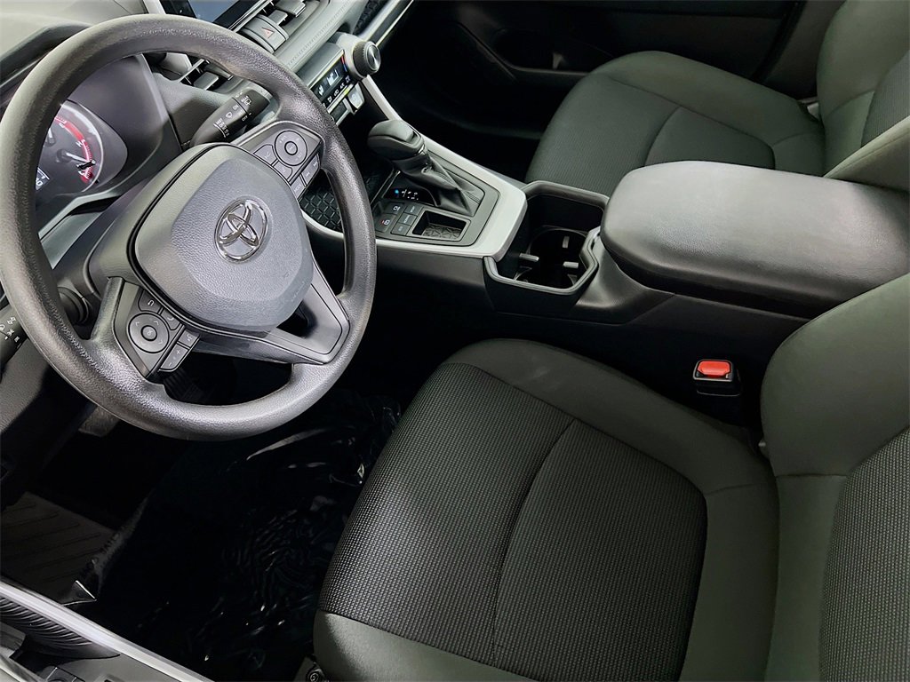 Used 2024 Toyota RAV4 LE image 19