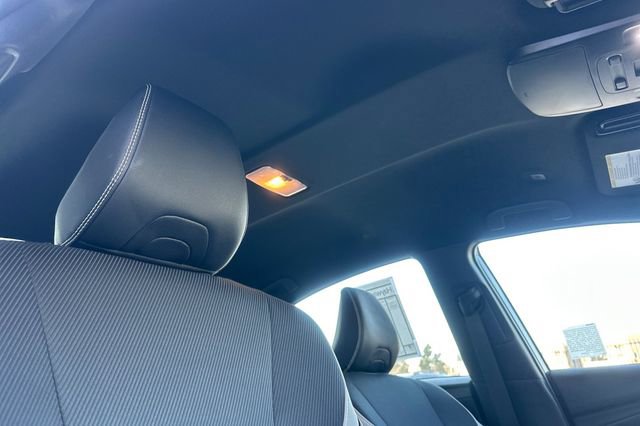 Used 2025 Toyota Camry SE image 15