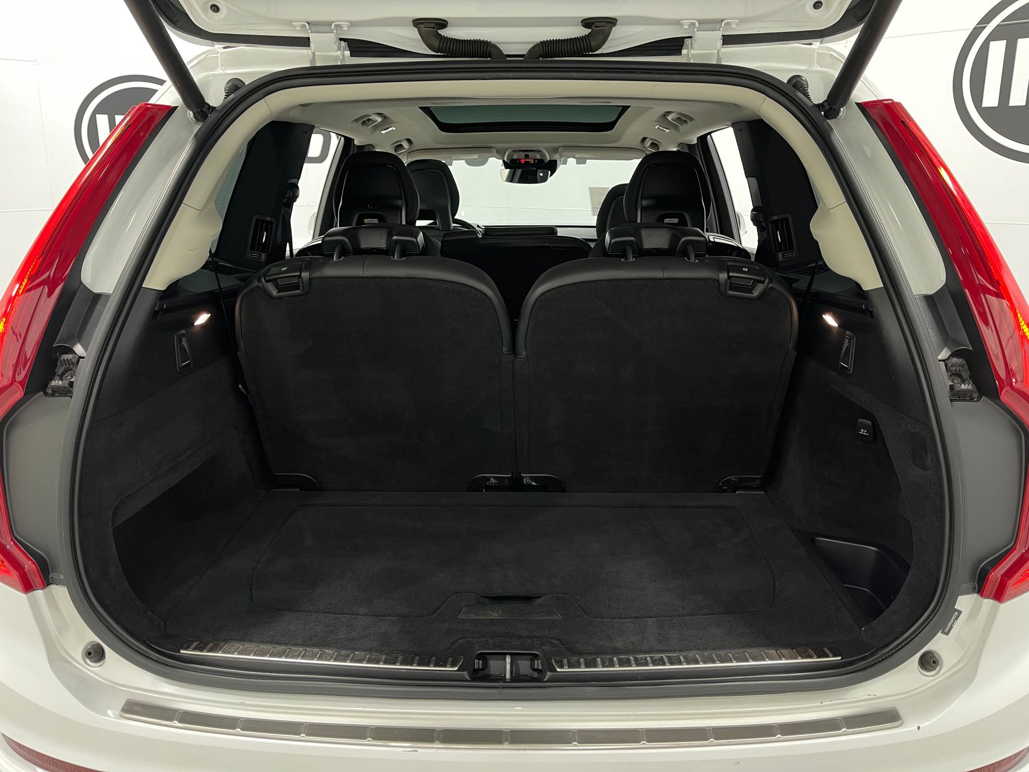 Used 2021 Volvo XC90 T6 Momentum w/ Advanced Package AWD/4WD image 27