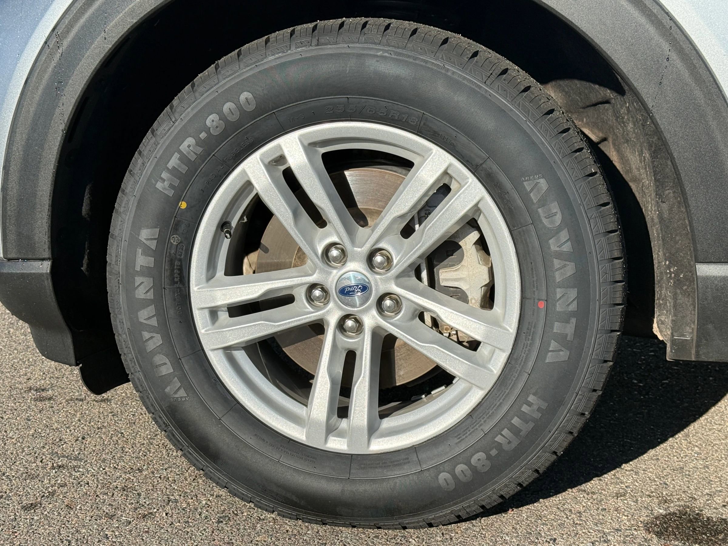 Used 2023 Ford Explorer XLT w/ Class IV Trailer Tow Package image 9