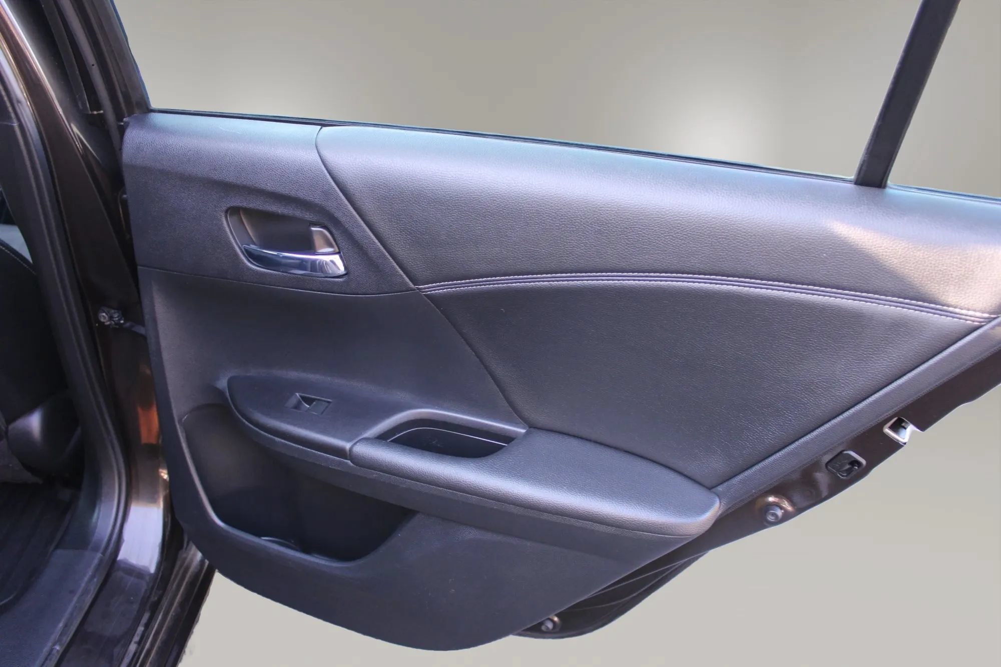 Used 2016 Honda Accord Sport image 22