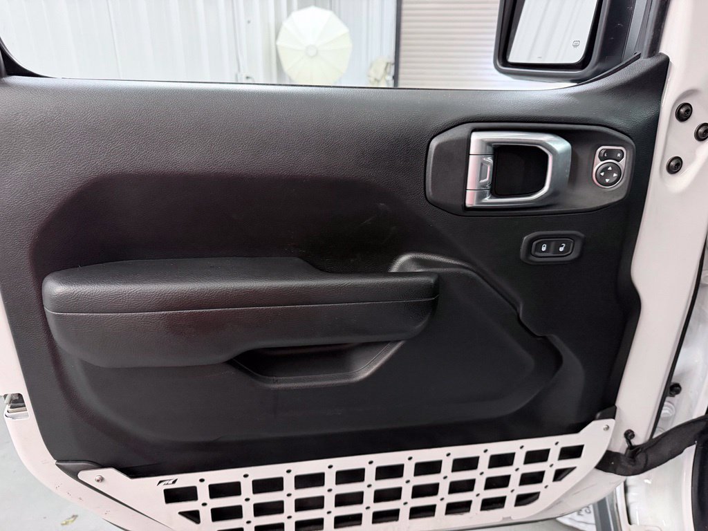 Used 2022 Jeep Wrangler Sport AWD/4WD image 11