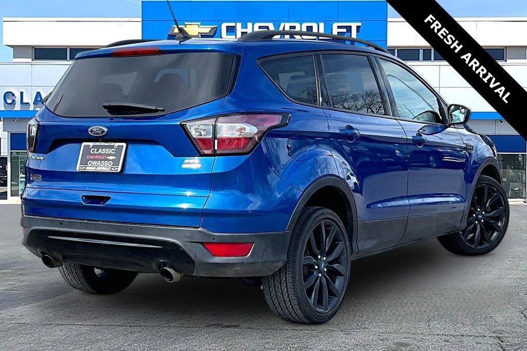 Used 2018 Ford Escape SEL w/ SEL Sport Appearance Package image 5