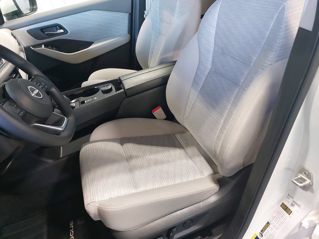 Certified 2023 Nissan Rogue SV AWD/4WD image 14