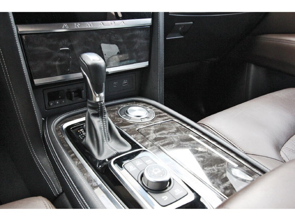 Used 2021 Nissan Armada Platinum w/ Captain's Chairs Package RWD image 31