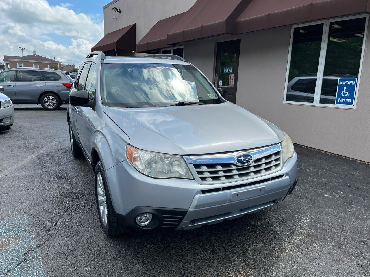 Used 2012 Subaru Forester 2.5X Limited AWD/4WD image 3