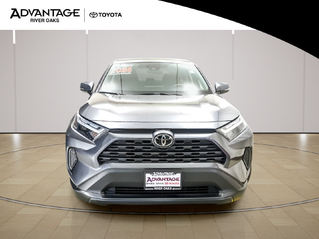 Used 2024 Toyota RAV4 LE AWD/4WD image 3