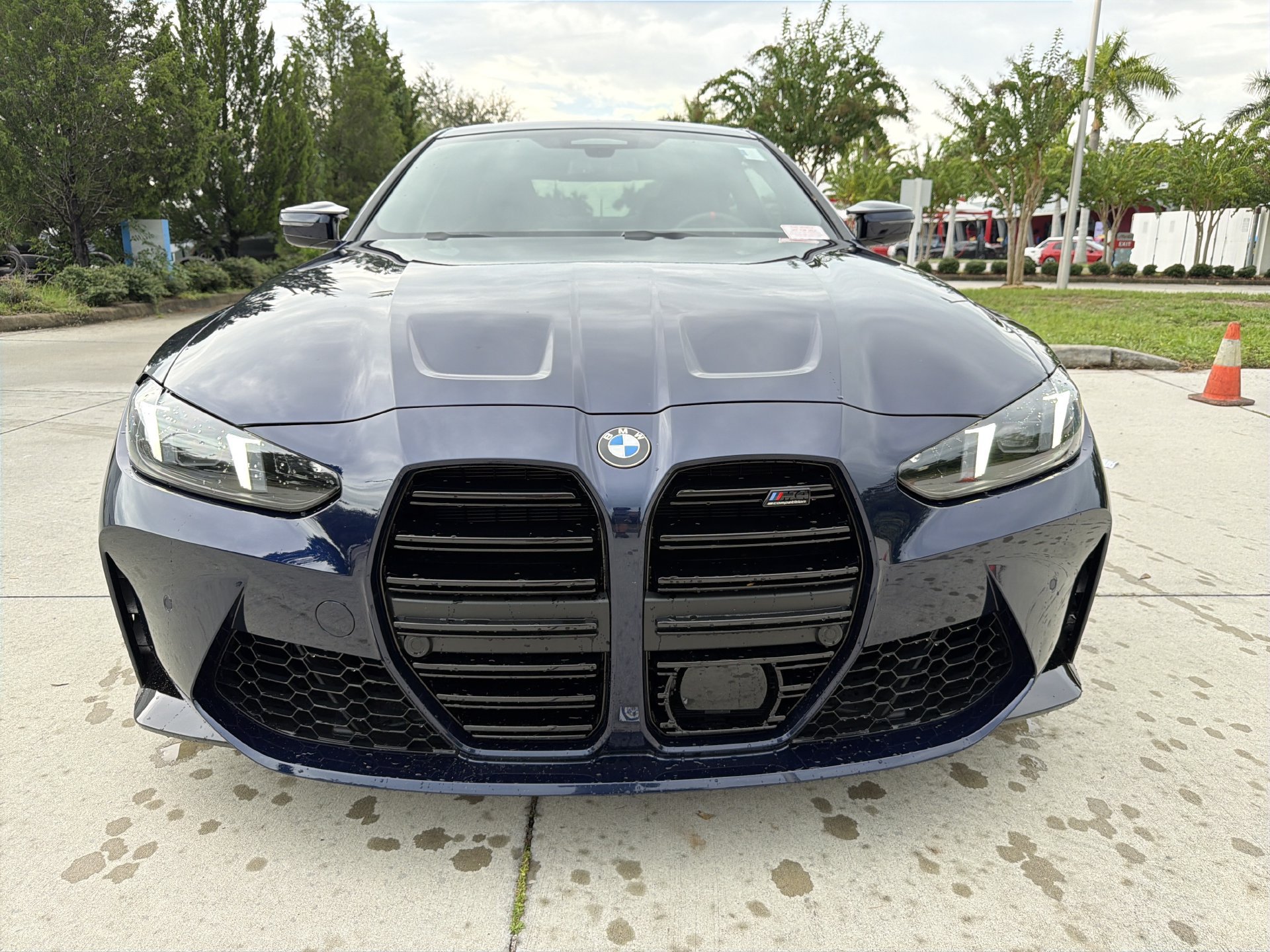Used 2025 BMW M4 Competition RWD image 2
