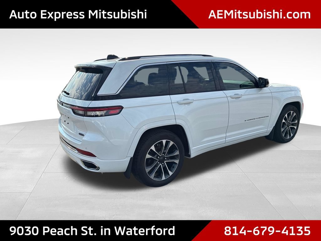 Used 2023 Jeep Grand Cherokee Overland w/ Luxury Tech Group IV AWD/4WD image 7