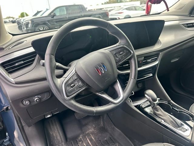 Used 2024 Buick Encore GX Avenir image 24