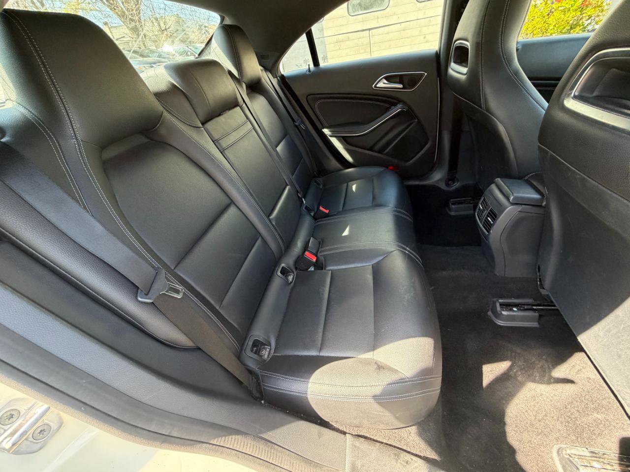 Used 2018 Mercedes-Benz CLA 250 4MATIC image 36