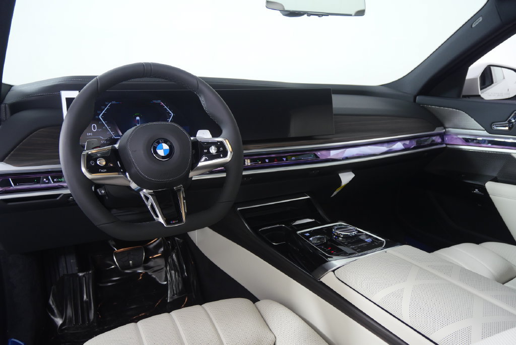 New 2026 BMW 740i RWD image 18