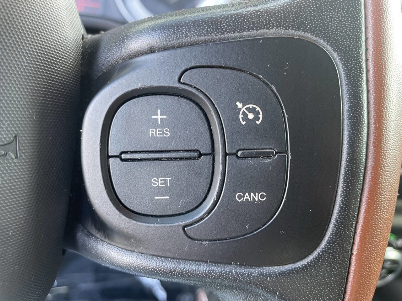 Used 2015 FIAT 500L Trekking image 16