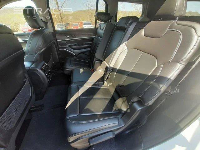 Used 2021 Jeep Grand Cherokee L Limited AWD/4WD image 43